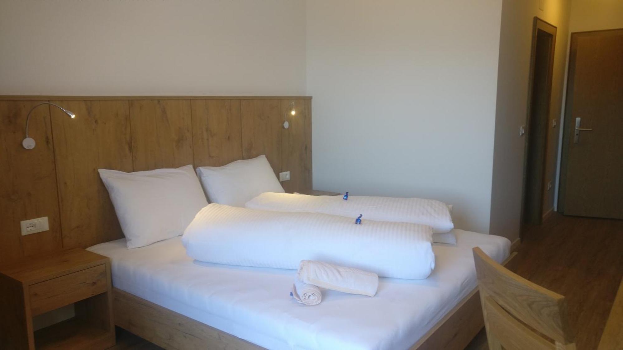 Residence Condor Maranza Luaran gambar